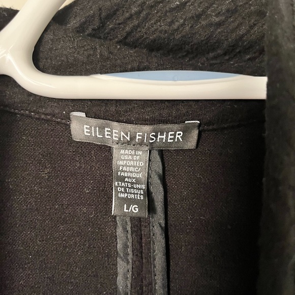 Eileen Fisher viscose and Lycra blazer. - Picture 3 of 4